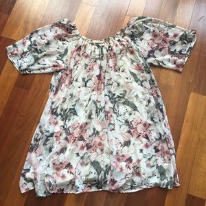 Audrey 3+1 Off the shoulder Floral Dress